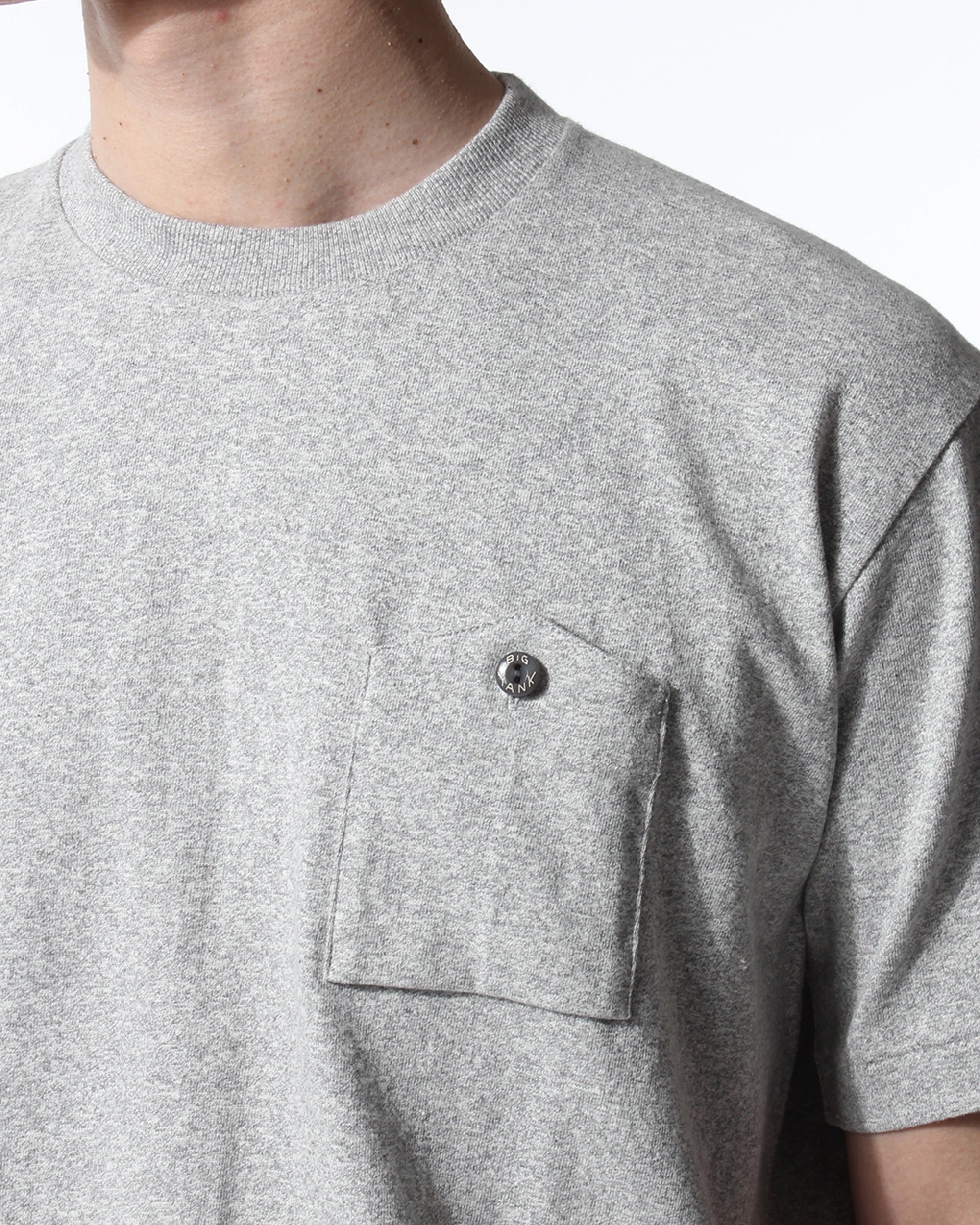 1942 POCKET TEE