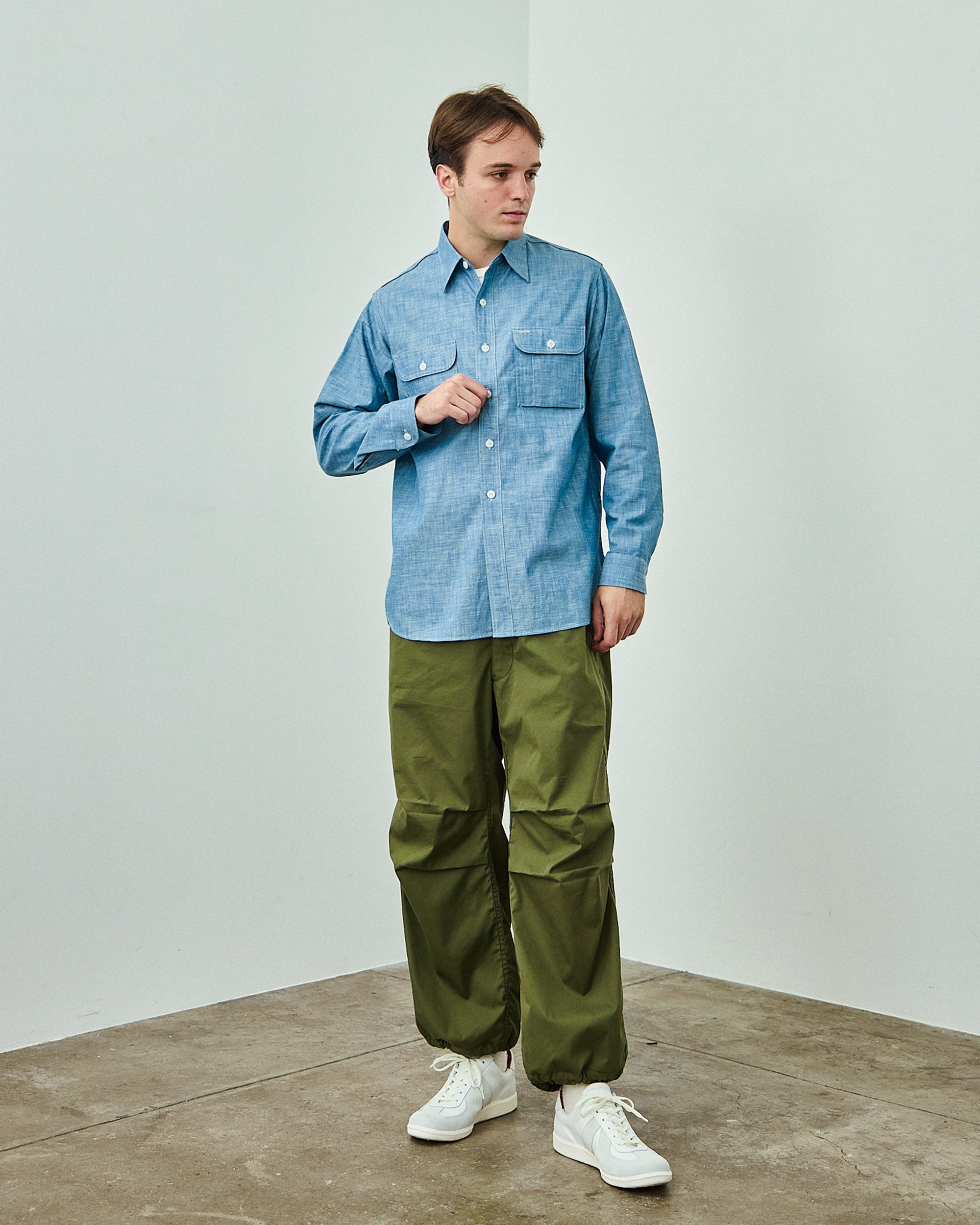1952 CHAMBRAY