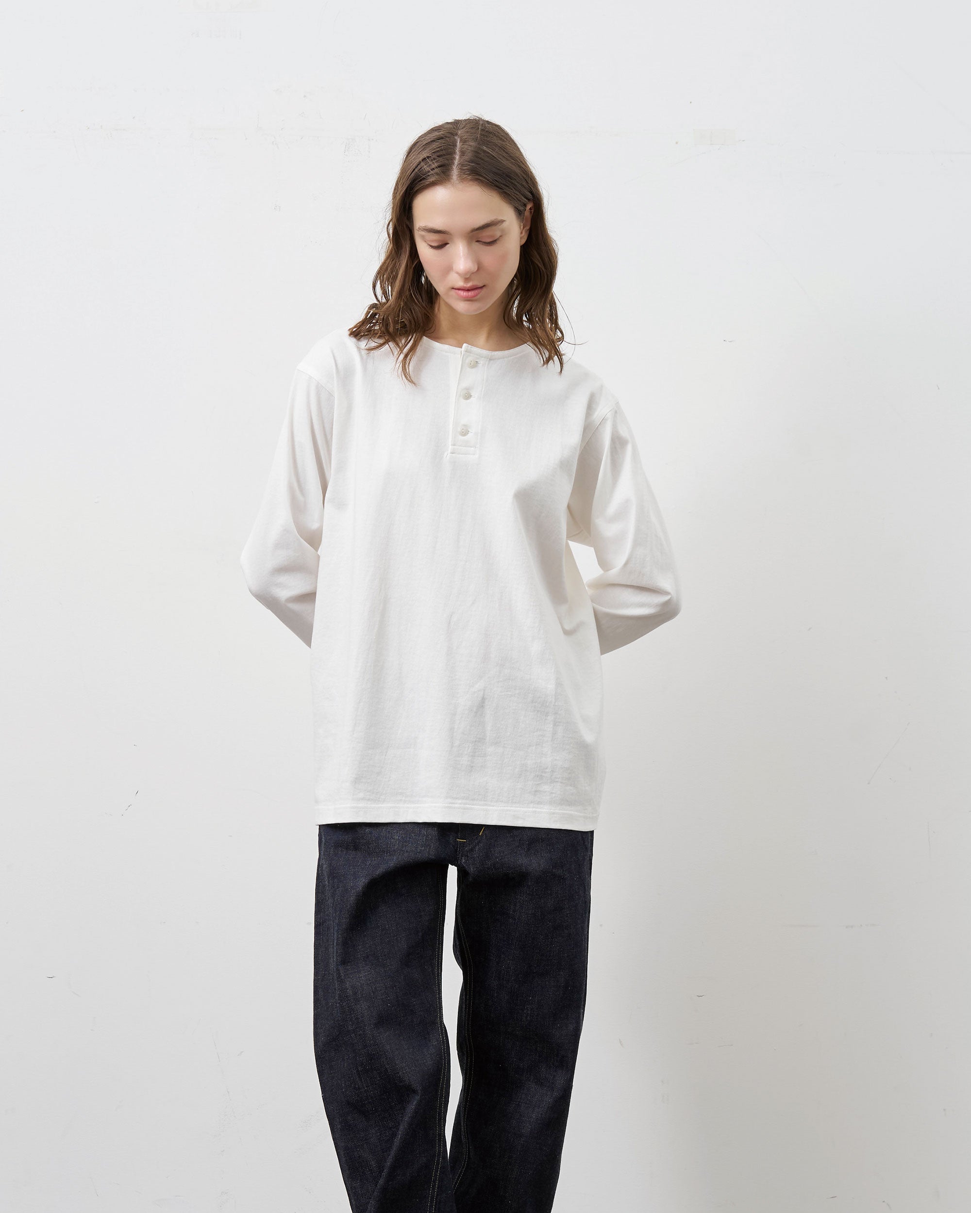 HENLEY NECK L/S TEE