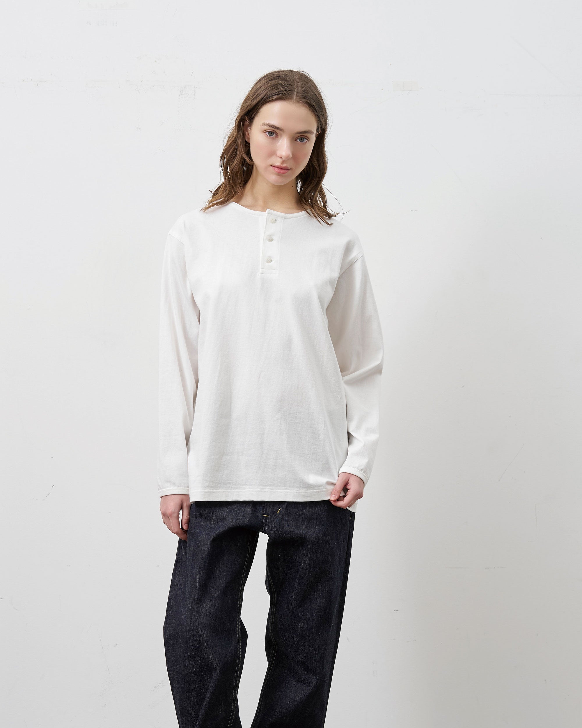 HENLEY NECK L/S TEE
