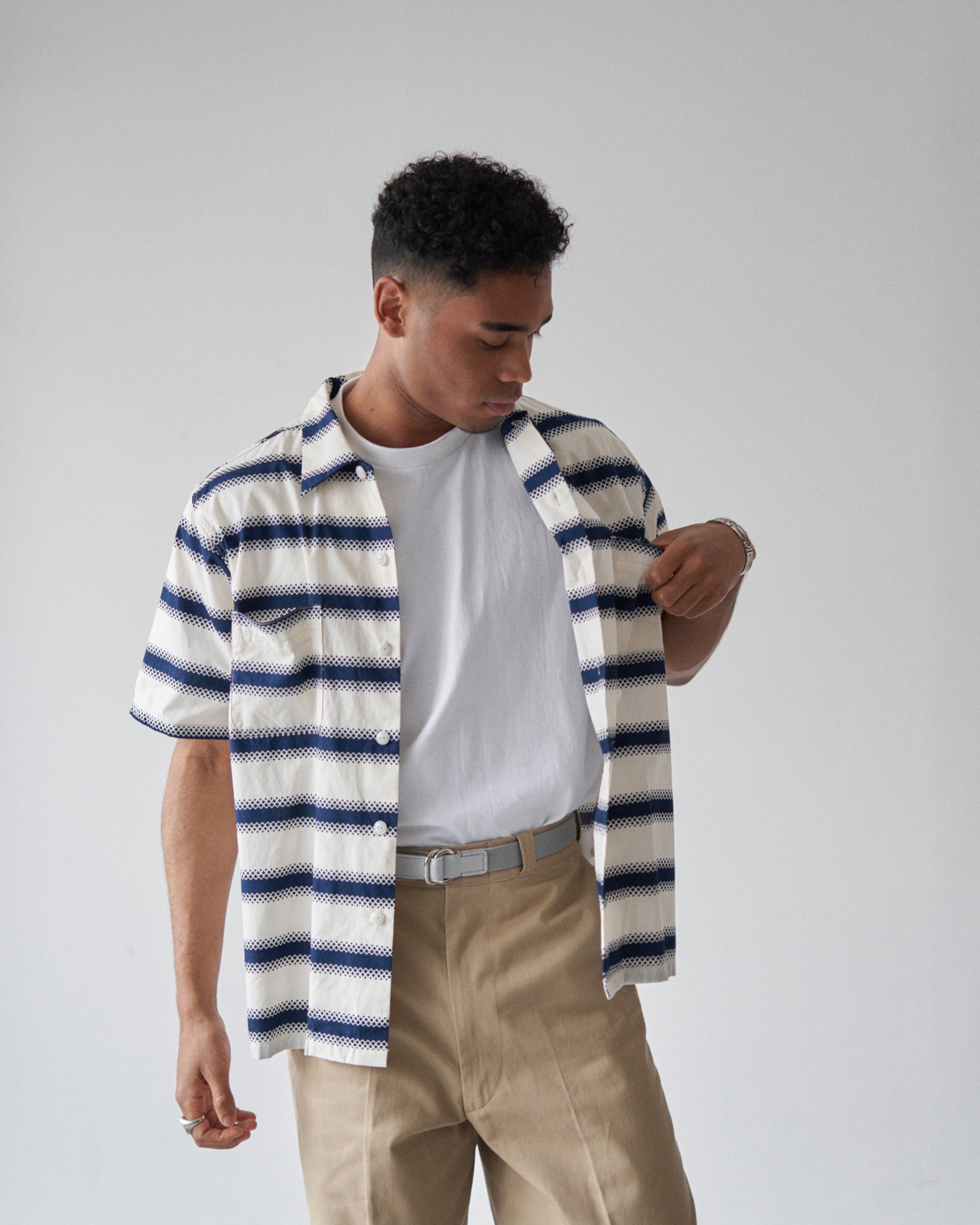 U54 QLS SHIRTS GEOMETRY BORDER