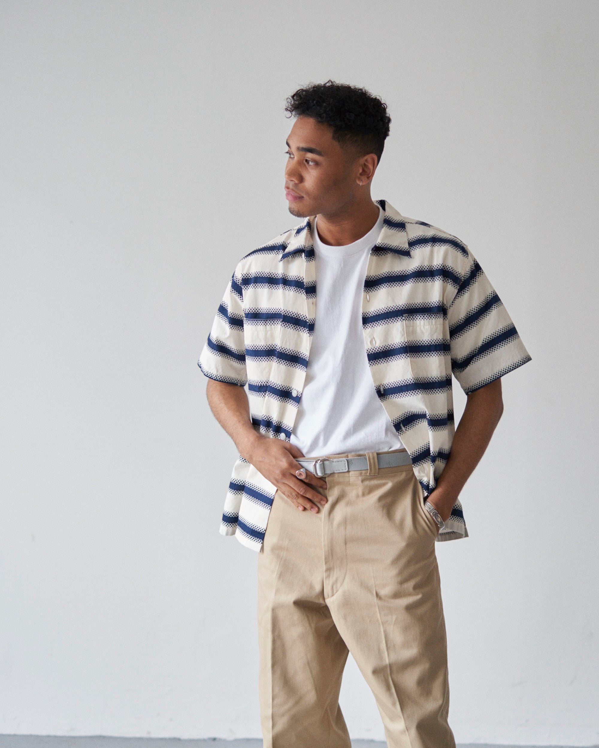 U54 QLS SHIRTS GEOMETRY BORDER
