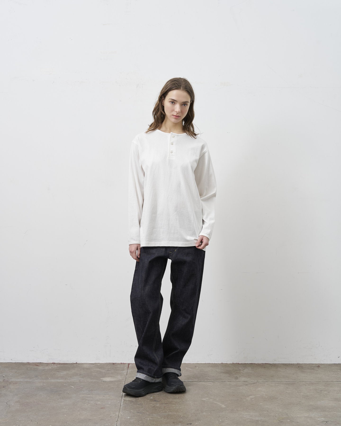 HENLEY NECK L/S TEE