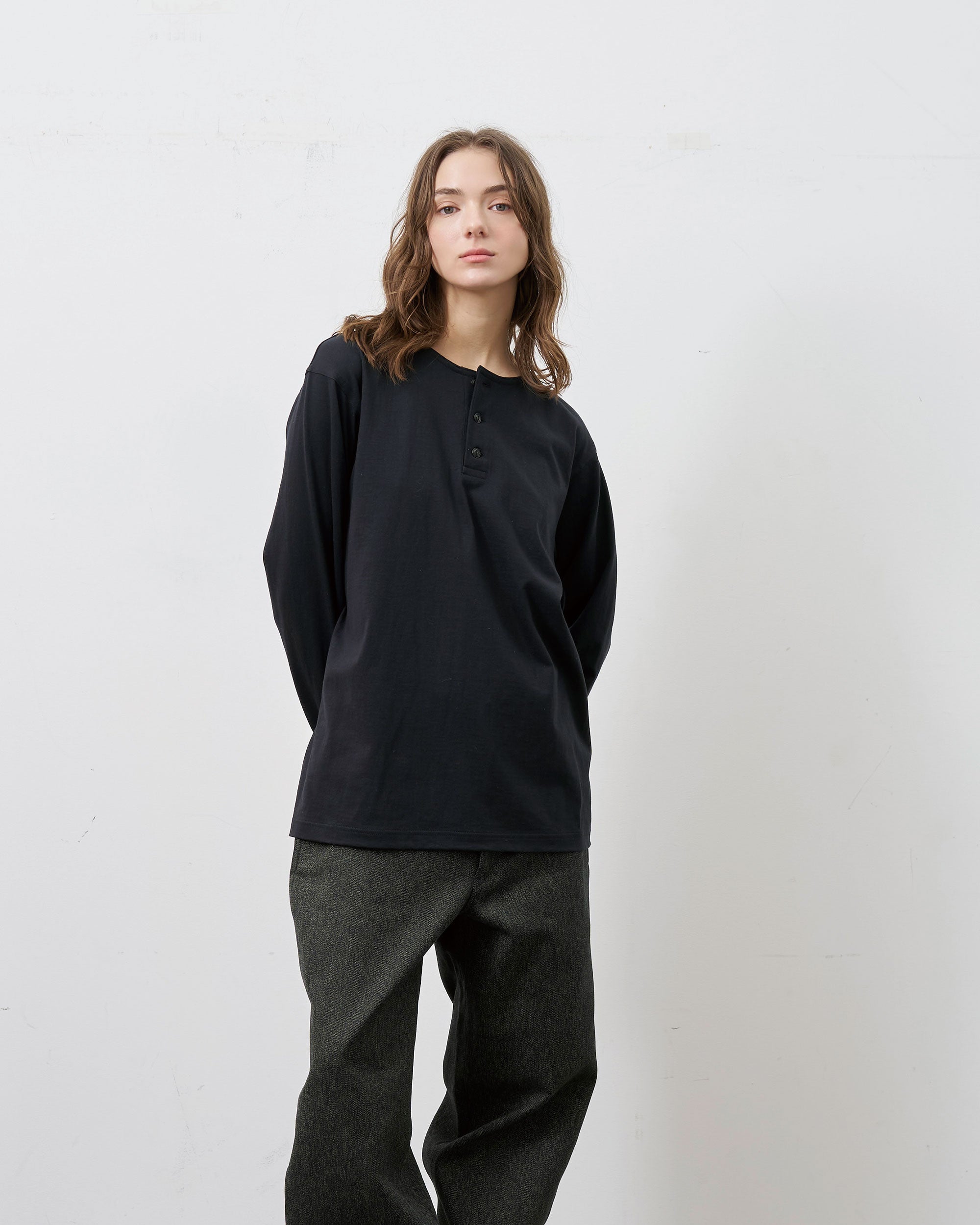 HENLEY NECK L/S TEE